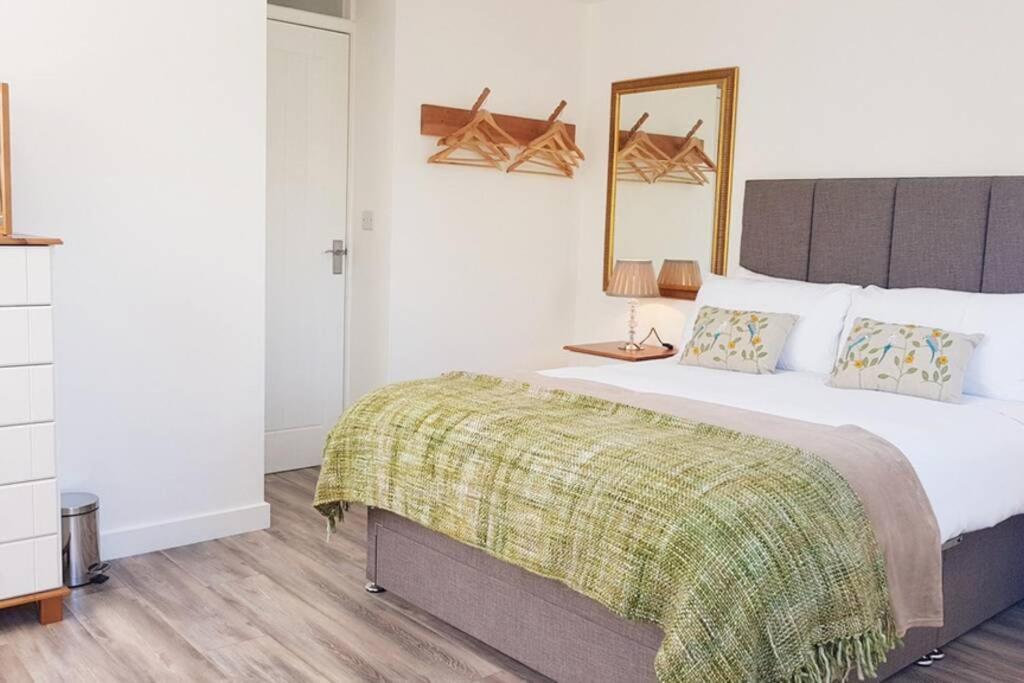 Iscraig Bach-Cosy 2 Bed Apartment-Close To Beach Трирддур Экстерьер фото